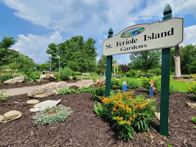 st feriole island gardens summer